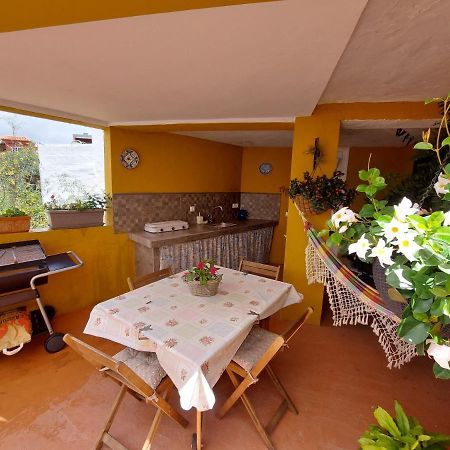 Casa Maestro Lelo - Acogedora Casa Rural Canaria Con Patios Y Jardines De Flores Las Palmas Exterior photo