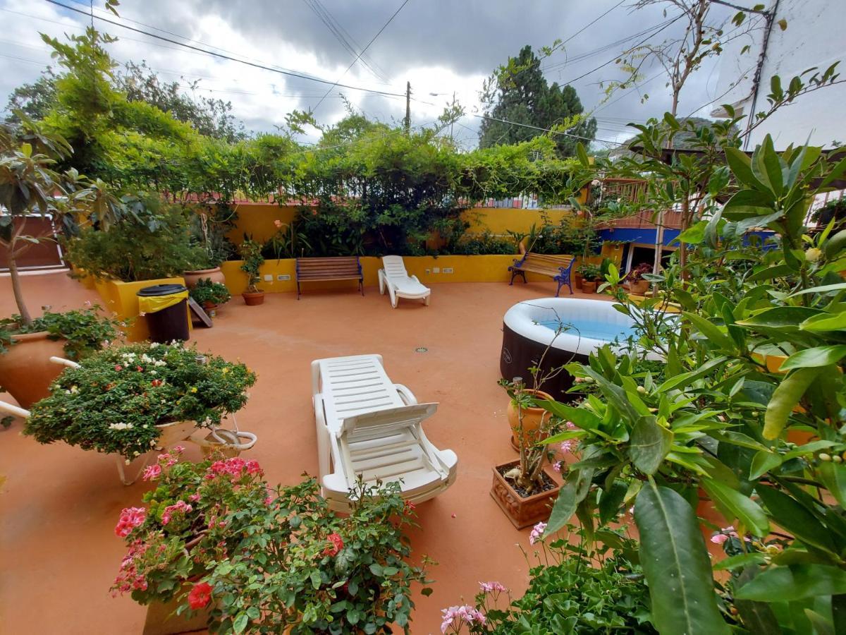 Casa Maestro Lelo - Acogedora Casa Rural Canaria Con Patios Y Jardines De Flores Las Palmas Exterior photo
